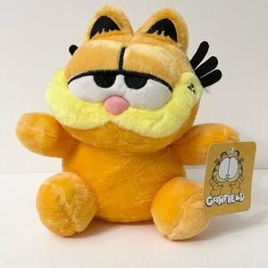 Garfield Plush Disney Store Stuffed Animal 8” Tall